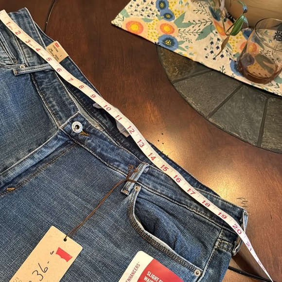 Levi’s fuller waist bootcut 18W NWT - Picture 7 of 10
